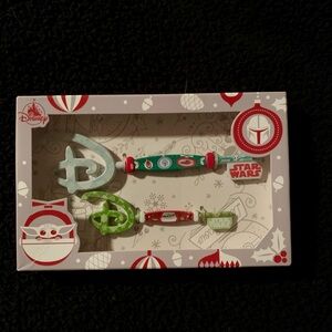 Star Wars Toy Collectible Keys - Green and Red